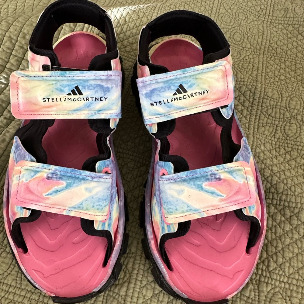 NWOT Sandals Addidas Stella McCartney